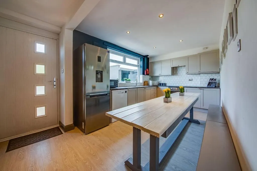 Beautiful Harborough Avenue 6 Bed House Apartment Sheffield United Kingdom